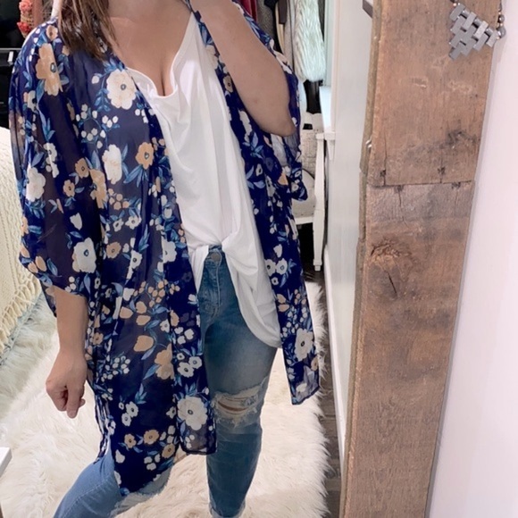 Lularoe Daphne blue floral cardigan with belt size XLarge - Picture 1 of 11